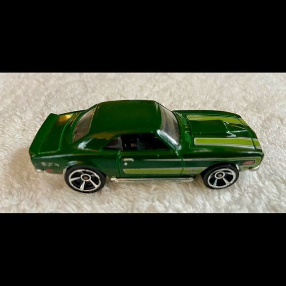 HOTWHEELS GREEN '68 1968 COPO CHEVROLET CAMARO - MADE IN MALAYSIA. - Picture 4 of 9